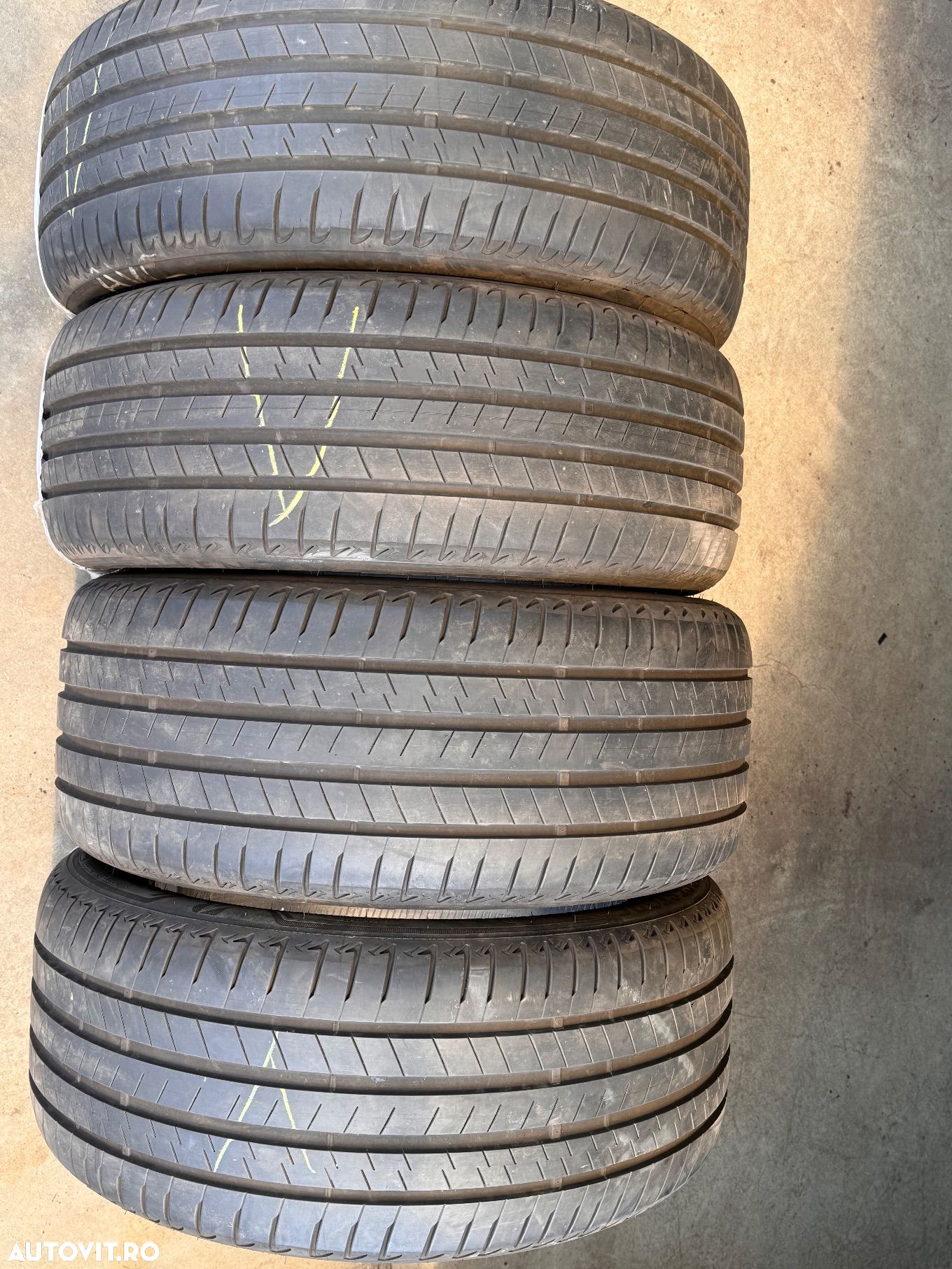 Vând set anvelope 245/45/20-275/40/20 bridgestone de vară cu runflat ca noi - 1