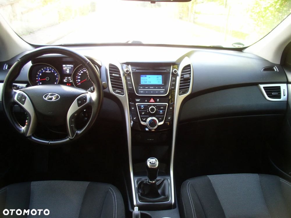 Hyundai i30 1.4 Fifa World Cup Edition - 9