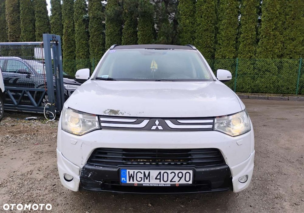 Mitsubishi Outlander - 22