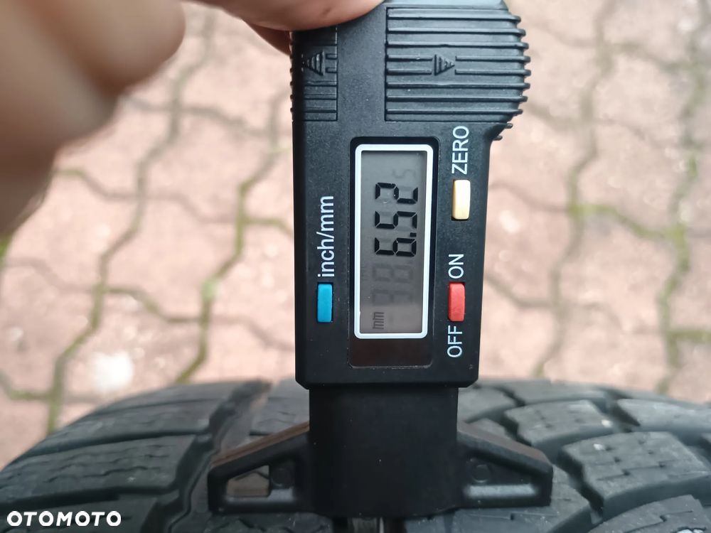 Alufelgi Ford S-Max 235/55/17 zima - 17