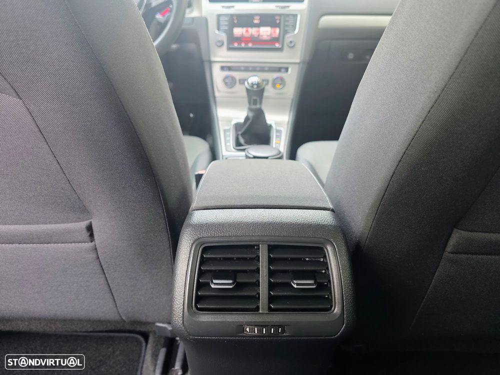 VW Golf 1.6 TDi GPS Edition - 41