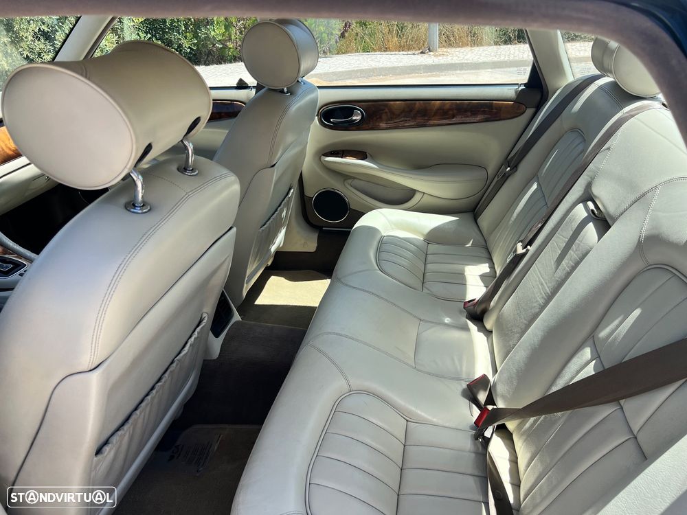 Jaguar XJ XJ8 3.2 Executive - 7