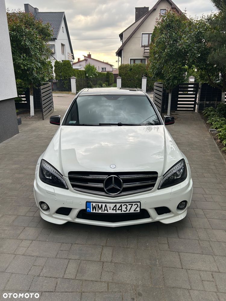 Mercedes-Benz Klasa C 350 CGI BlueEff Elegance - 4