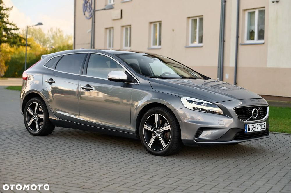 Volvo V40 D3 Geartronic RDesign - 12