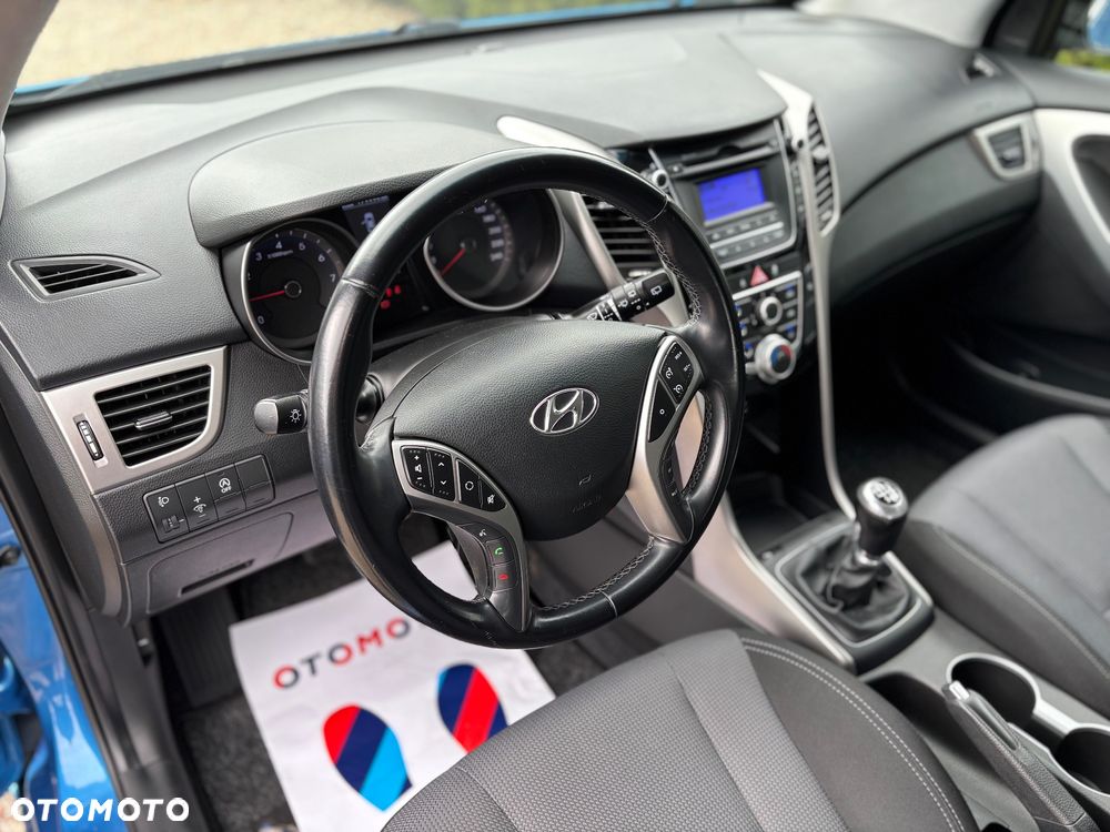 Hyundai i30 1.6 GDI BlueDrive Premium - 16