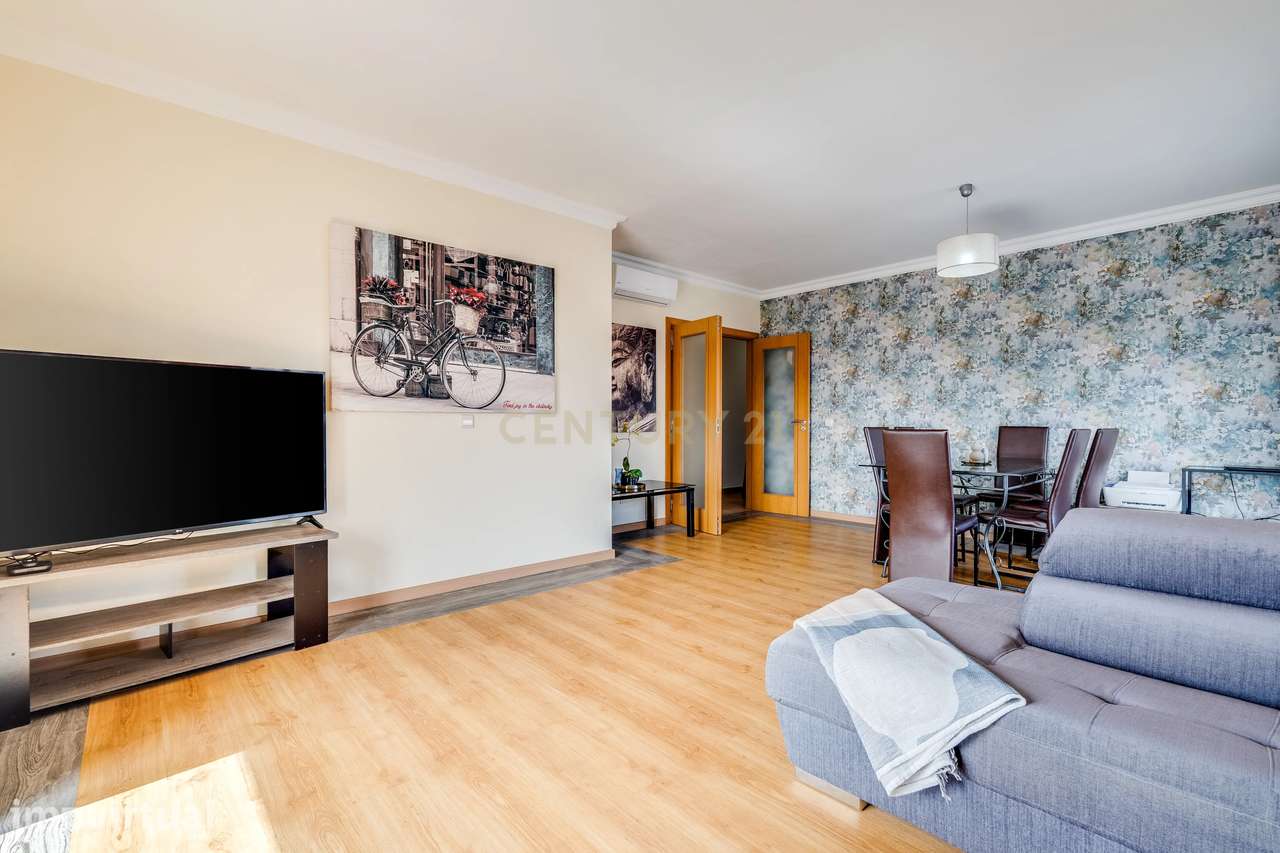 Apartamento T2 com piscina, garagem e elevador - centro de Albufeira - Grande imagem: 3/28