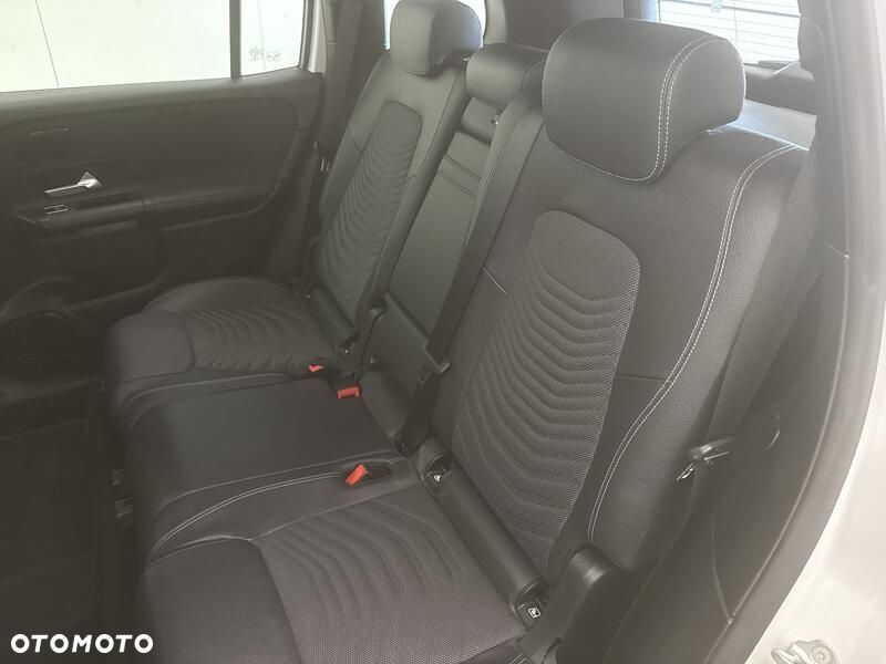 Mercedes-Benz GLB 200 7G-DCT - 19