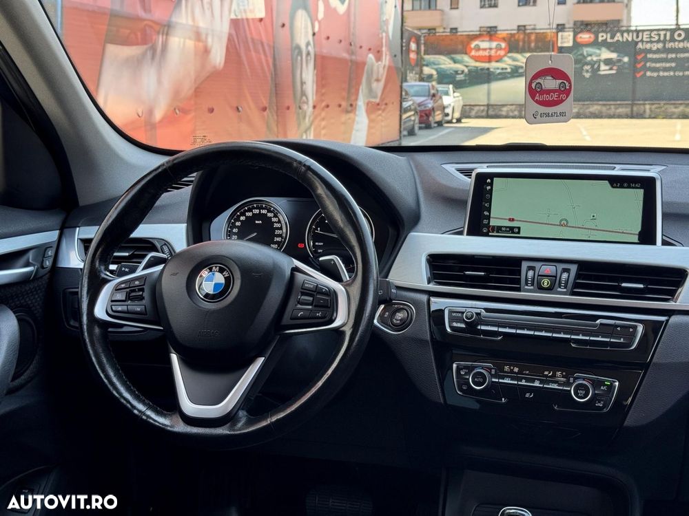 BMW X1 xDrive20i AT - 9