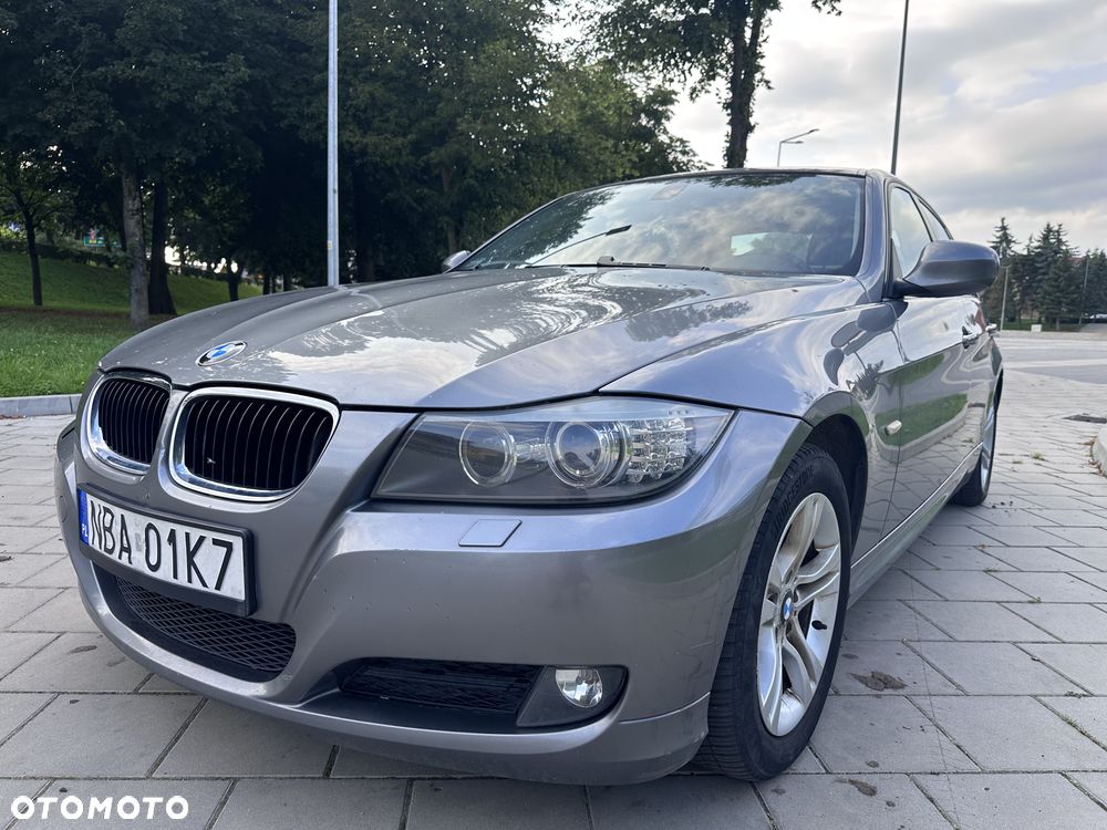 BMW Seria 3 318i - 2