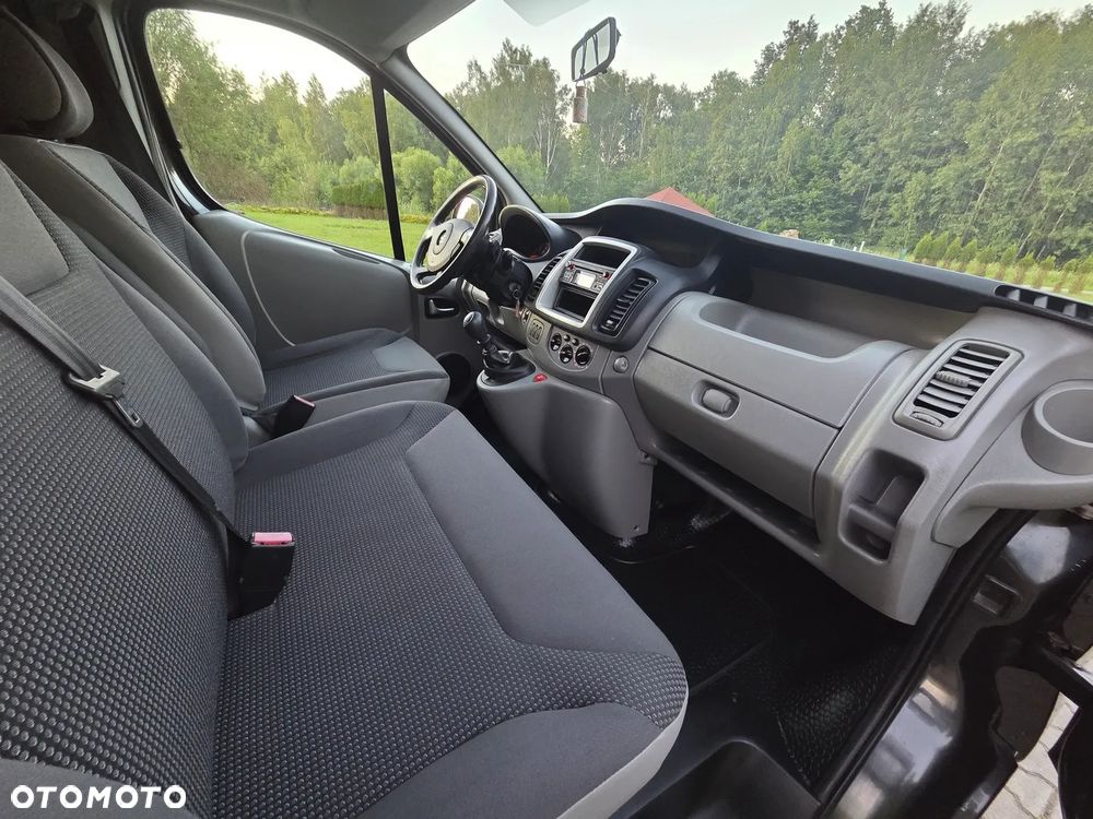 Opel Vivaro - 32