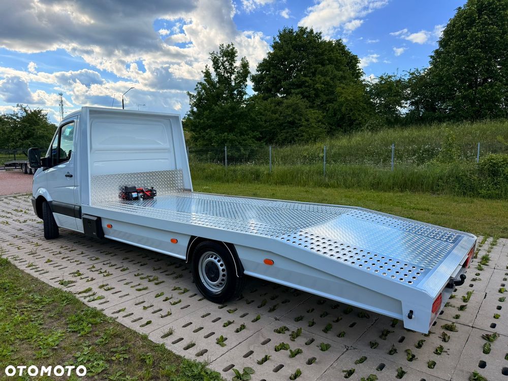 Mercedes-Benz Sprinter - 24