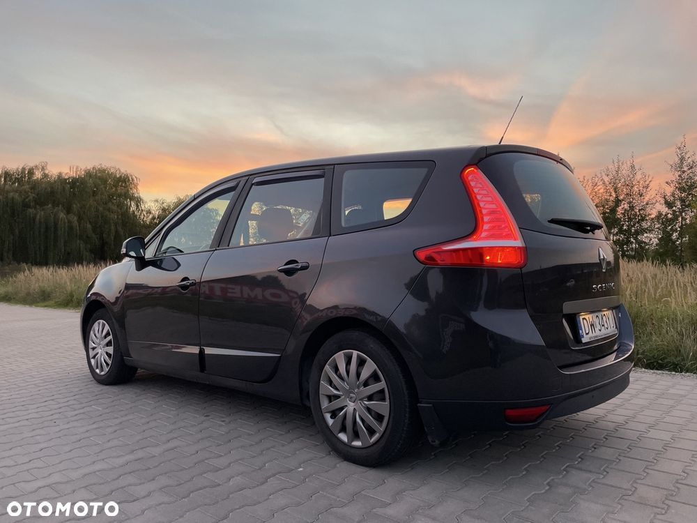 Renault Grand Scenic - 5