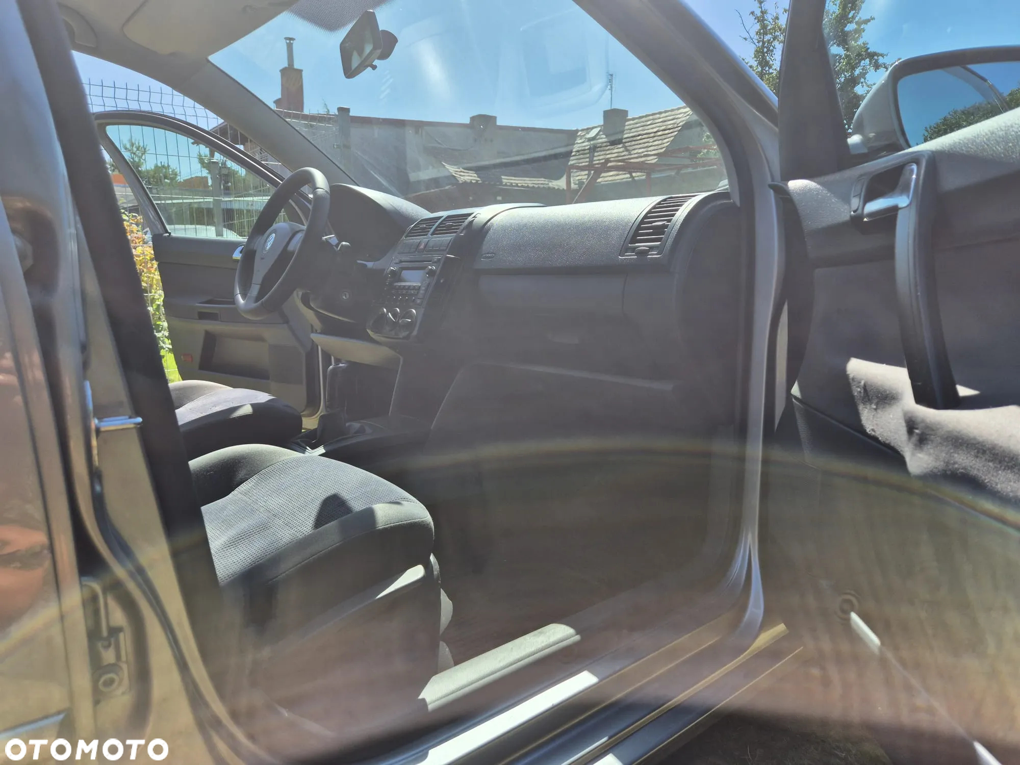Volkswagen Polo - 16