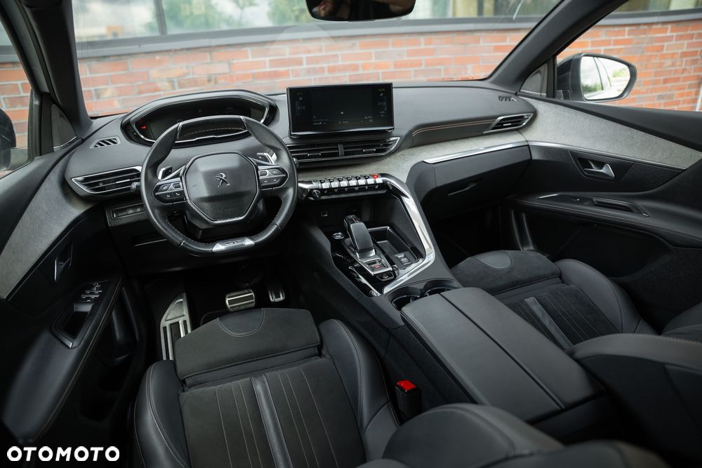 Peugeot 3008 1.6 PureTech HYbrid4 GT Line S&S EAT8 - 27