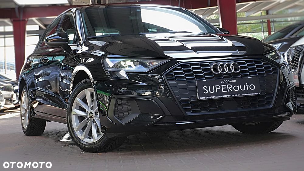 Audi A3 Sportback - 1