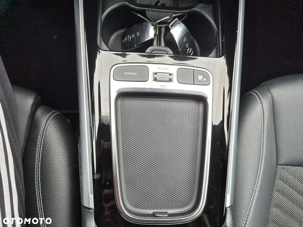Mercedes-Benz GLB 220 d 4-Matic Progressive 8G-DCT - 15