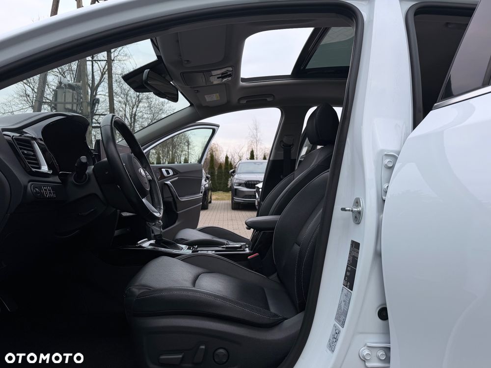 Kia XCeed 1.5 T-GDI Prestige Line DCT - 33