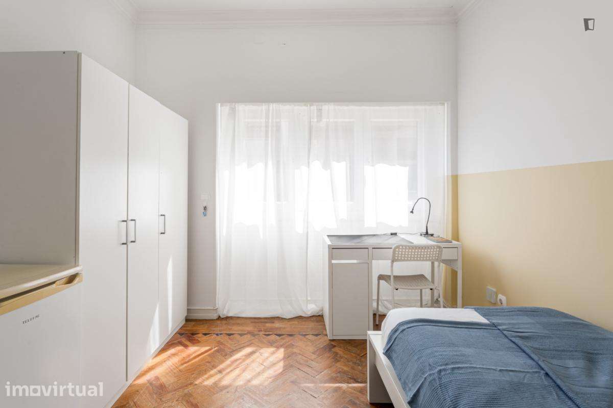 Quarto - localizado em Sete Rios Lisbon - Grande imagem: 2/20