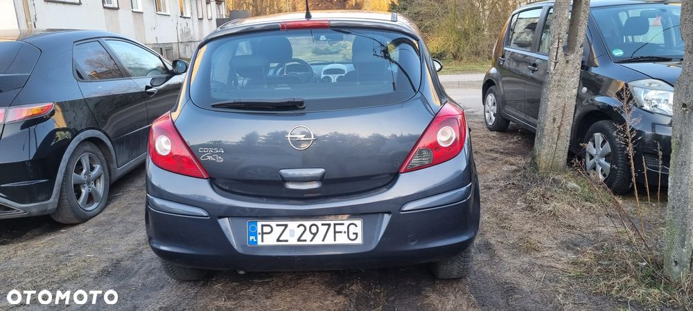 Opel Corsa 1.2 16V Cosmo - 8