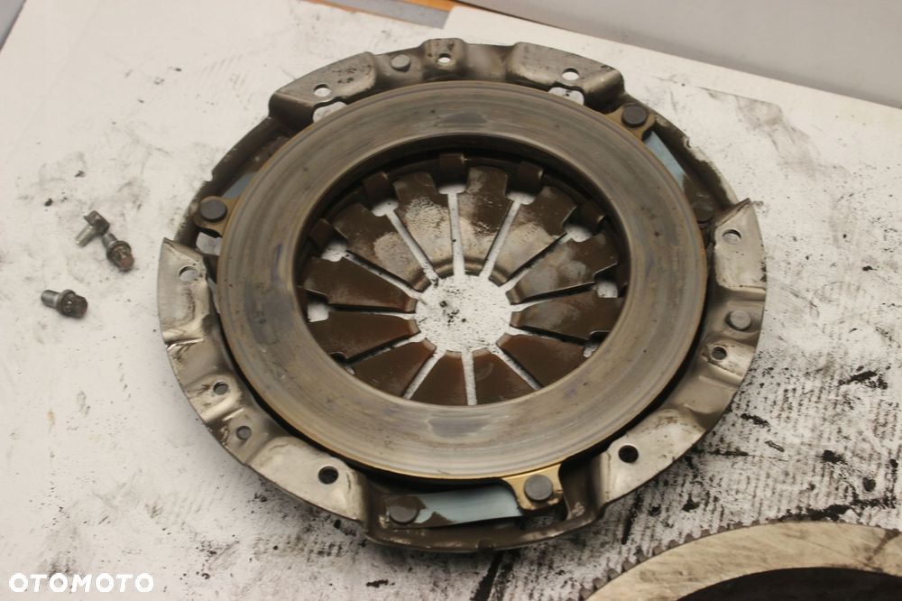 MITSUBISHI LANCER VIII 1.5 B 07R- SPRZĘGŁO TARCZA DOCISK KOMPLET - 6