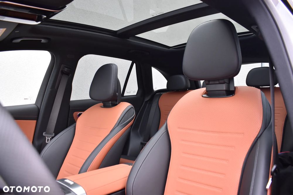 Mercedes-Benz GLC - 11