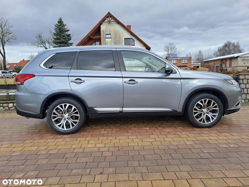 Mitsubishi Outlander - 6