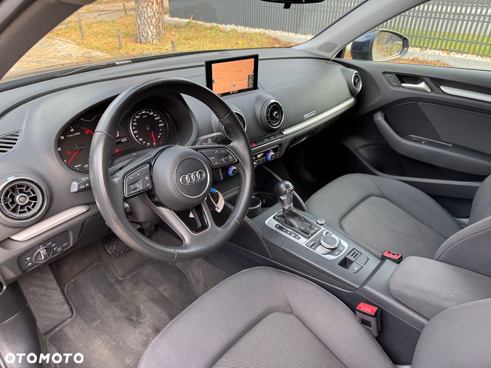 Audi A3 Sportback 1.6 TDI S tronic - 13