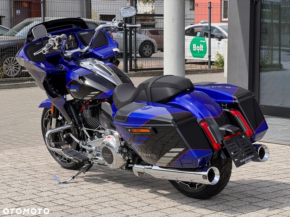 Harley-Davidson Touring Road Glide - 19