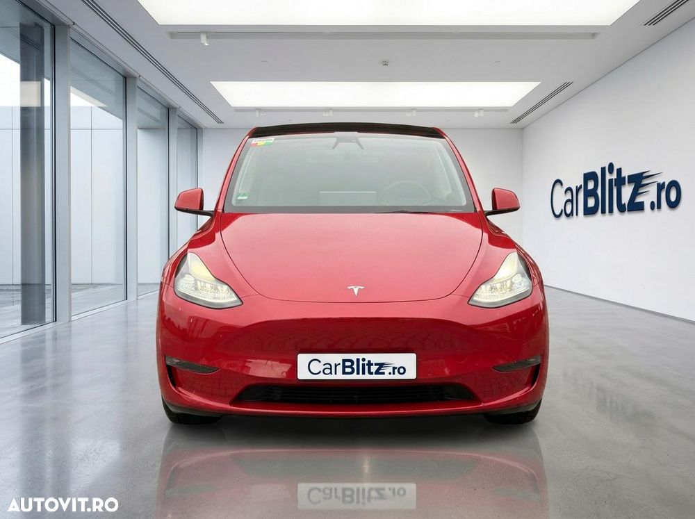 Tesla Model Y - 5