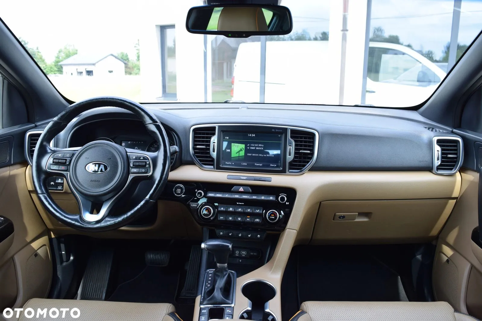 Kia Sportage 2,0 CRDI AWD Platinum - 26