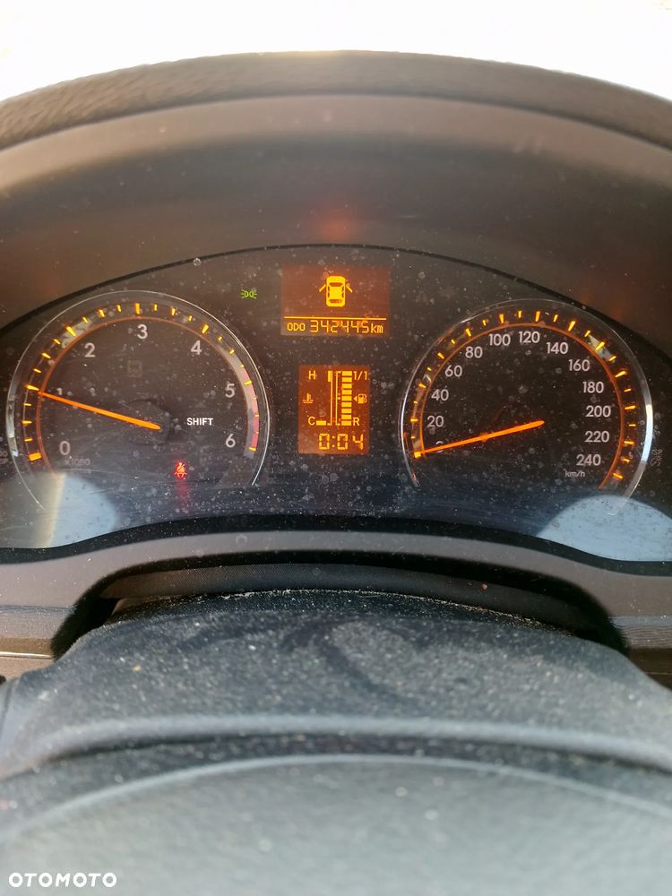 Toyota Avensis 2.0 D-4D - 10