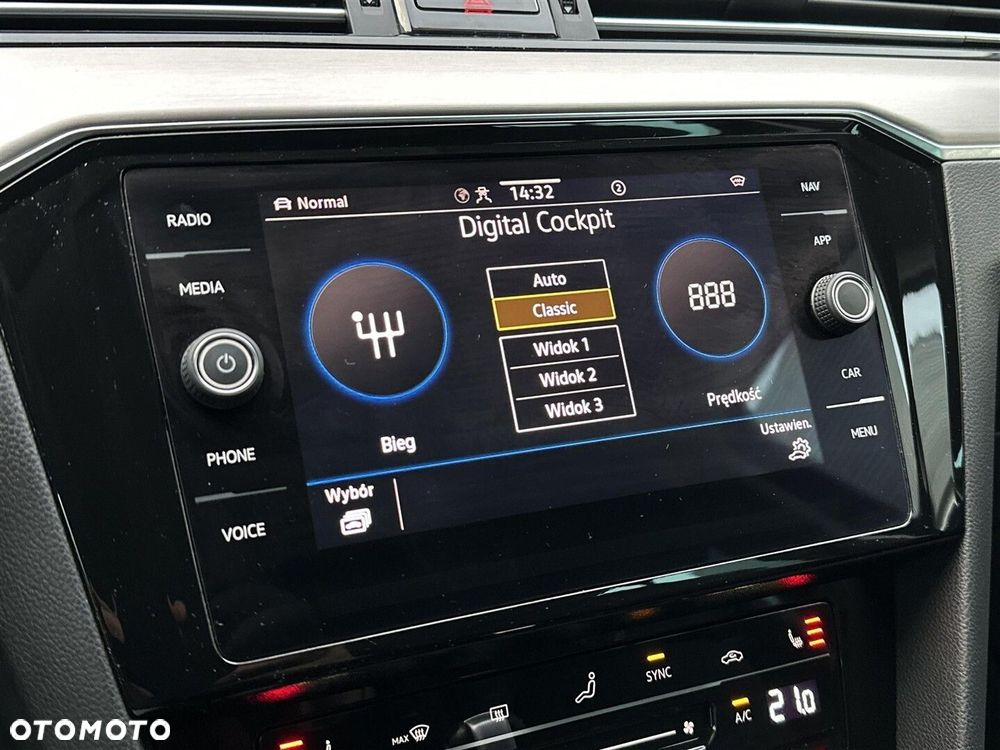 Volkswagen Passat - 26