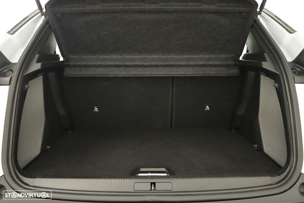 Peugeot 2008 1.2 PureTech Allure - 24