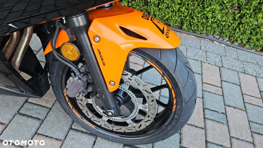 Honda CBR - 24