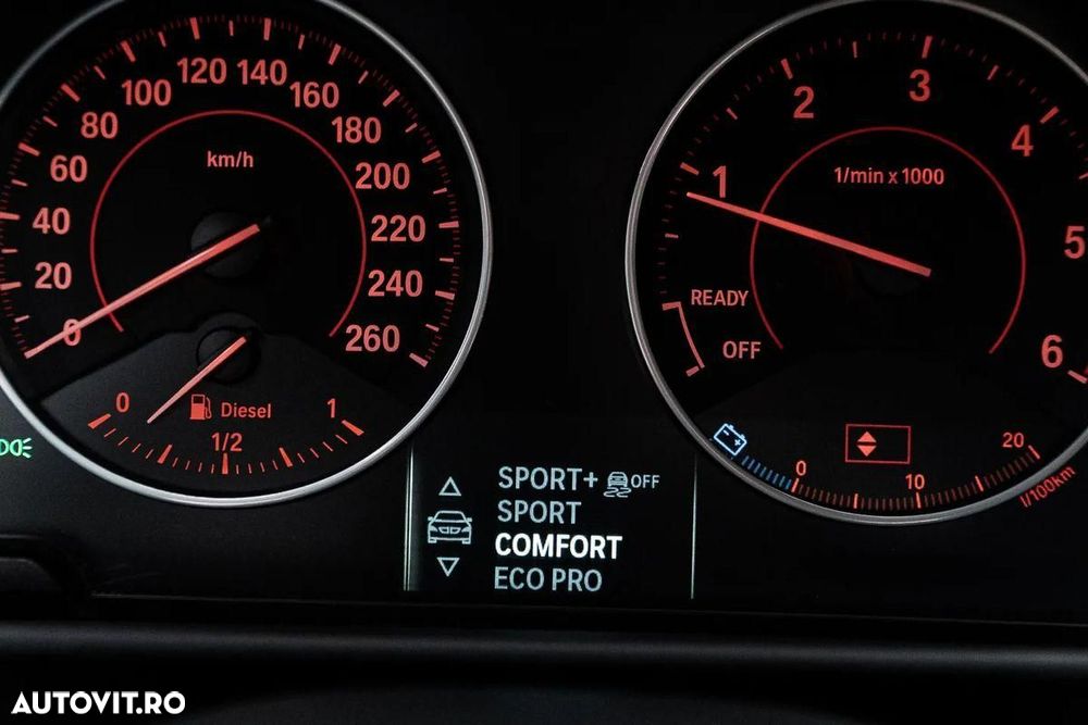 BMW Seria 1 120d Sport Line - 33