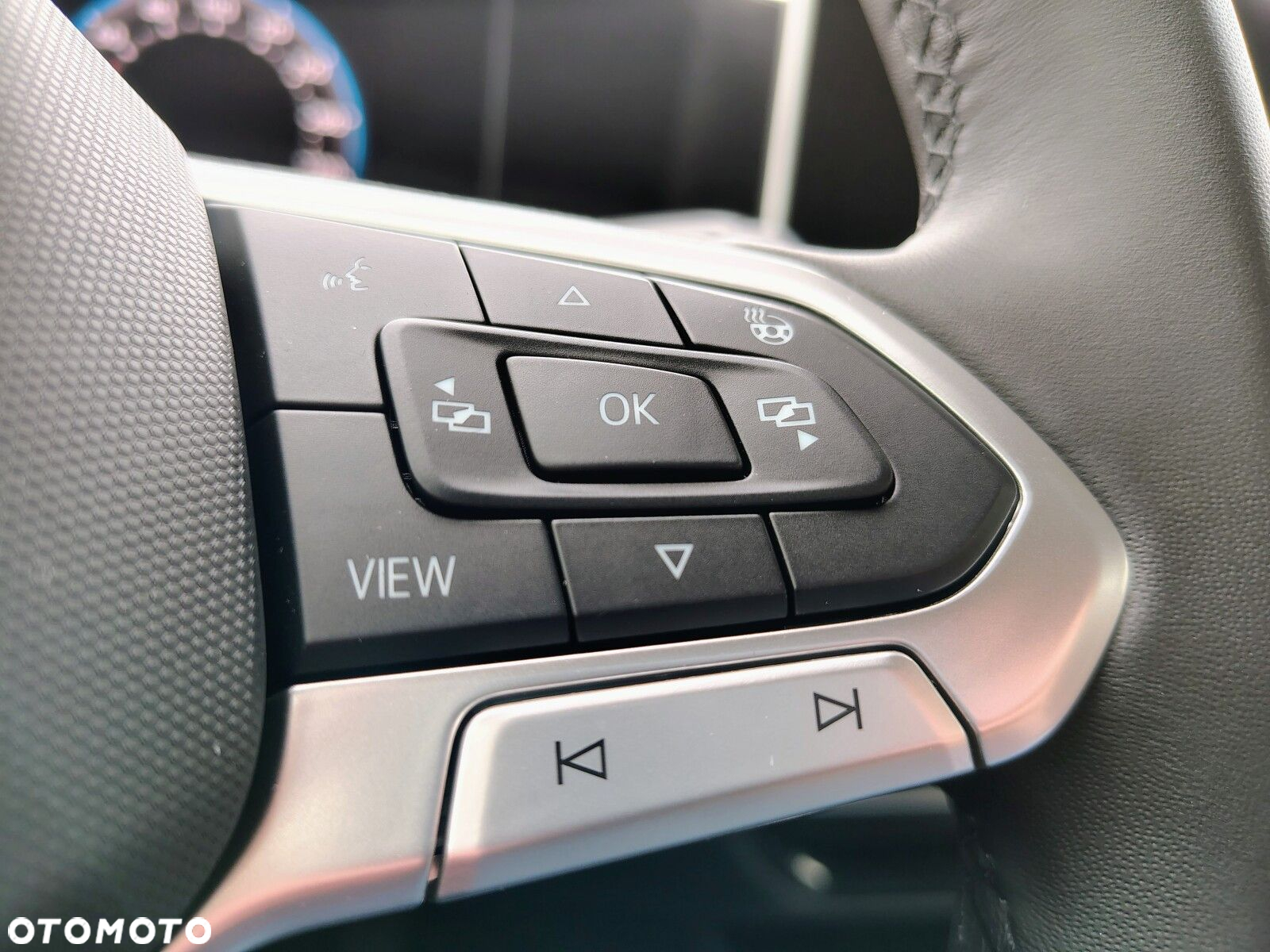 Volkswagen Passat - 16