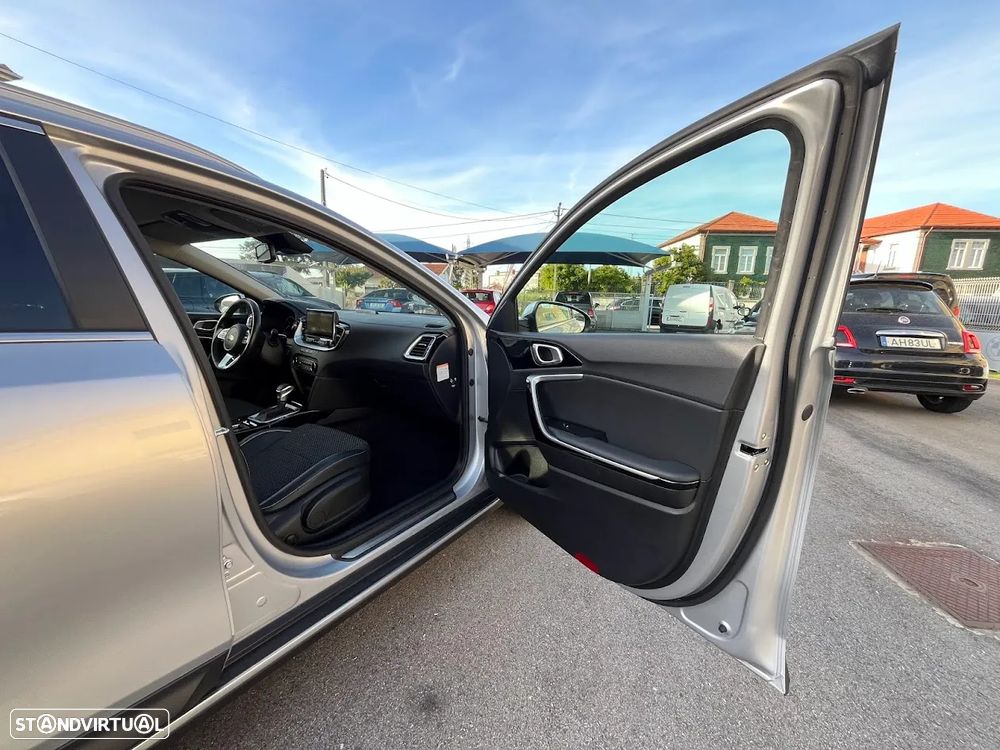 Kia XCeed 1.6 GDi PHEV Drive - 38