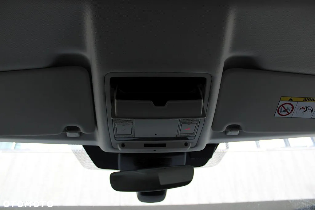 Land Rover Discovery Sport 2.0 D180 S - 30