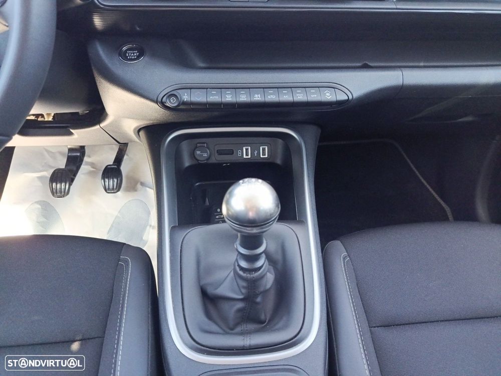 Jeep Avenger 1.2 GSE T3 Altitude — fotografia 11
