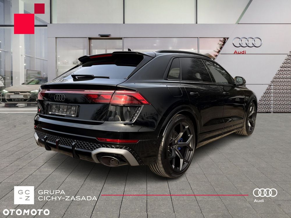 Audi RS Q8 - 5