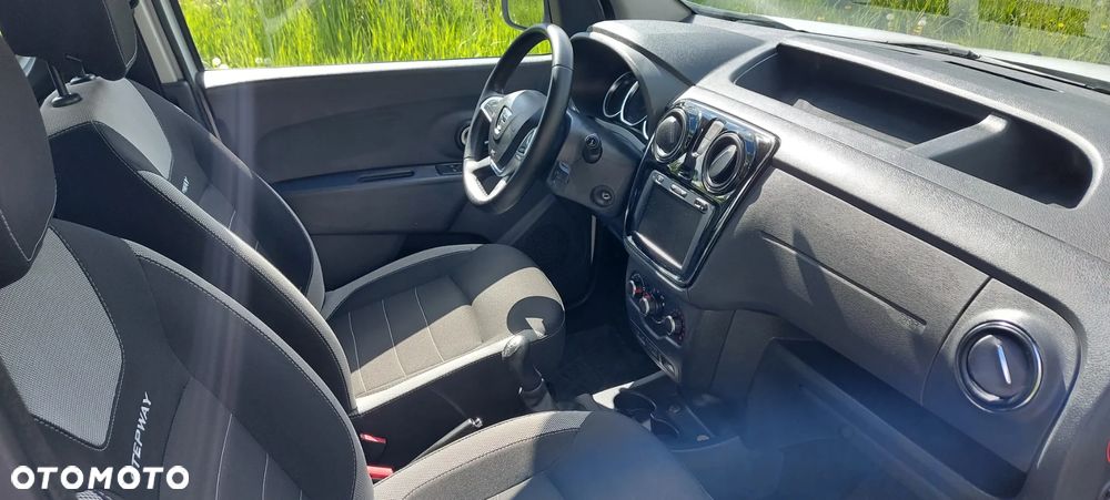 Dacia Dokker SCe 100 Stepway - 11