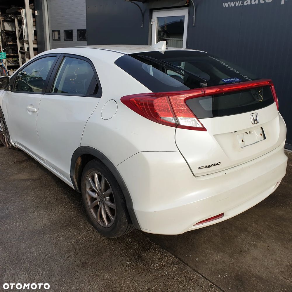 HONDA CIVIC IX ZDERZAK TYL KOMPLETNY NH788P  12R - 2