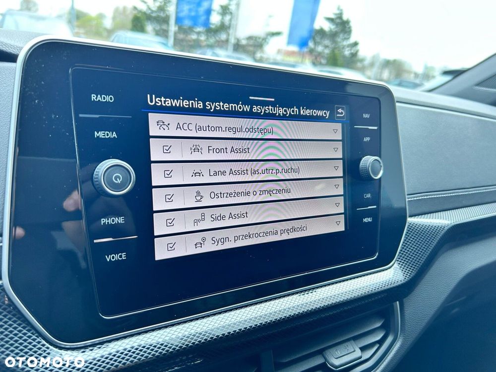 Volkswagen T-Cross - 25