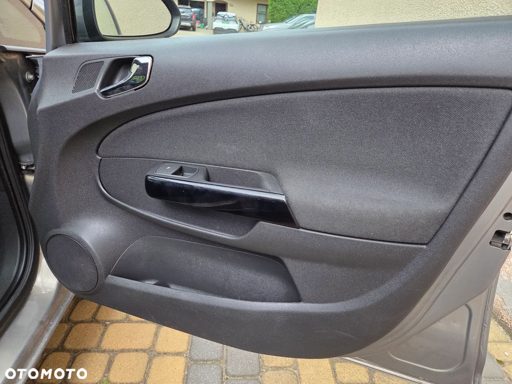 Opel Corsa 1.2 16V Enjoy - 16
