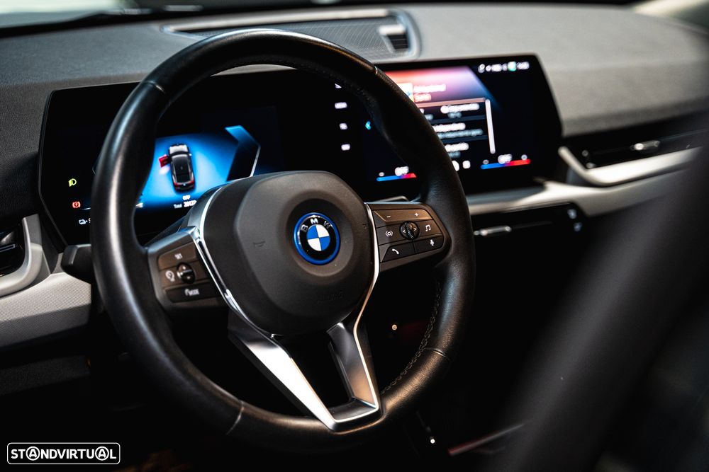 BMW iX2 eDrive20 - 7