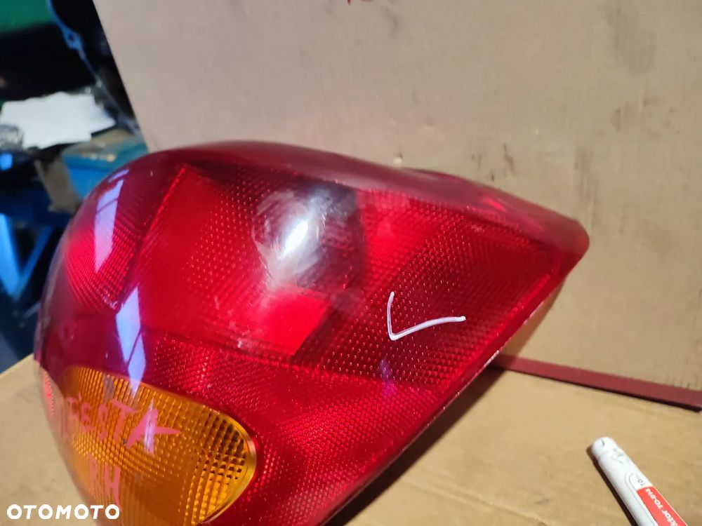 LAMPA TYŁ FIESTA Ford Fiesta Mk5 ANGLIK - 3