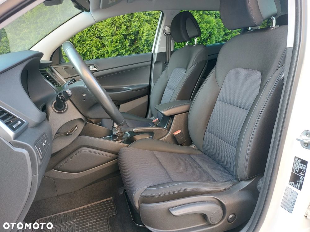 Hyundai Tucson 2.0 CRDI BlueDrive Style 2WD - 7