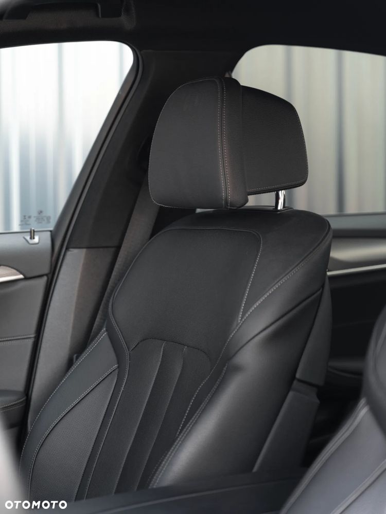 BMW Seria 5 530i xDrive M Sport sport - 34