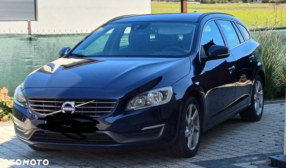 Volvo V60 D2 Momentum - 10