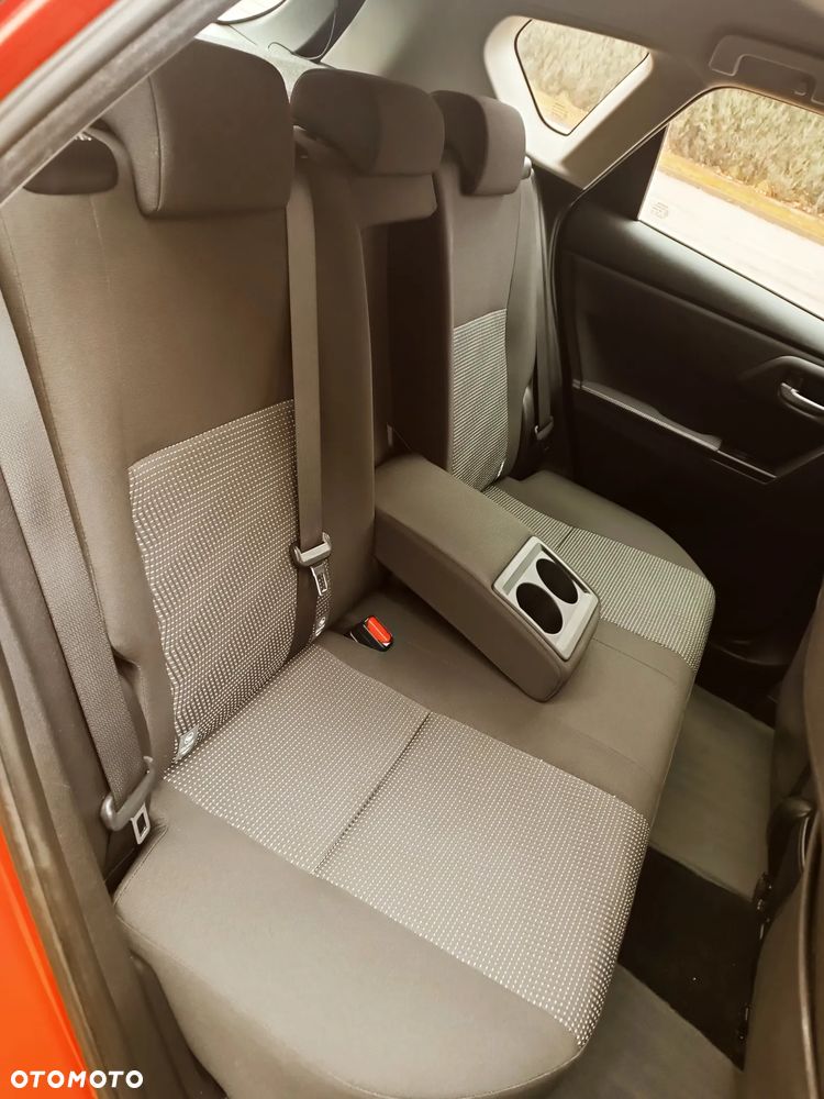 Toyota Auris - 21